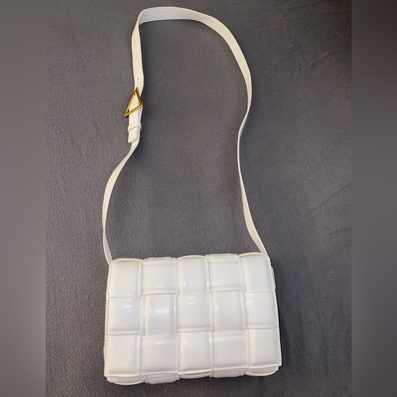 White leather crossbody bag - Picture 1 of 4
